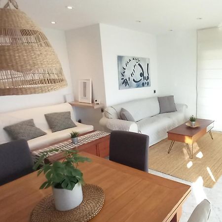 Bright Apartment Near The Beach And Barcelona By Train El Masnou Exterior foto