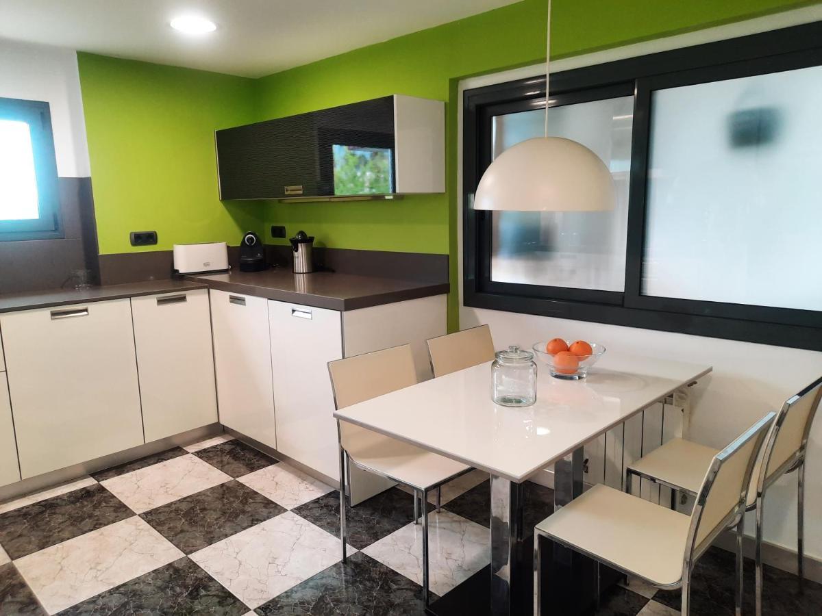 Bright Apartment Near The Beach And Barcelona By Train El Masnou Exterior foto